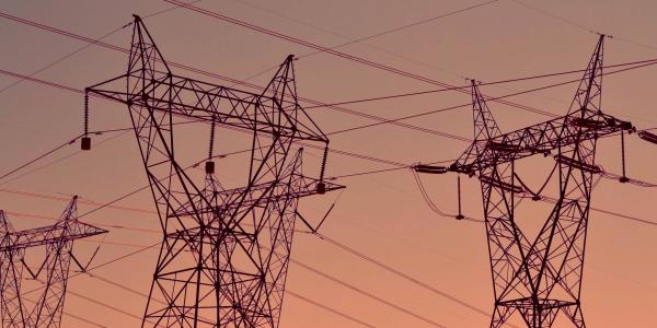 photo of Hurricanes, heat domes, and holding up the grid with home batteries [update] image