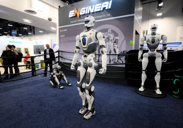 I met a lot of weird robots at CES —&hellip;