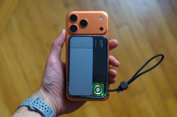 photo of Sharge’s fast Qi2.2 MagSafe battery is down to $70 with a free USB-C cable image