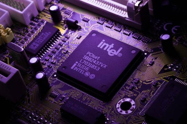 Intel sinks $19B into the red, kills…