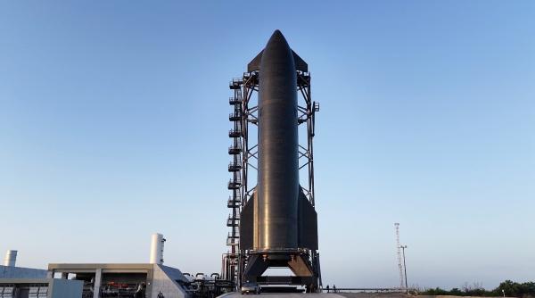 SpaceX wants to catch Starship for…