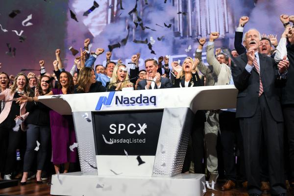 As AI companies race to go public, who…