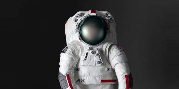 The Astronaut wore Prada – and a blast…