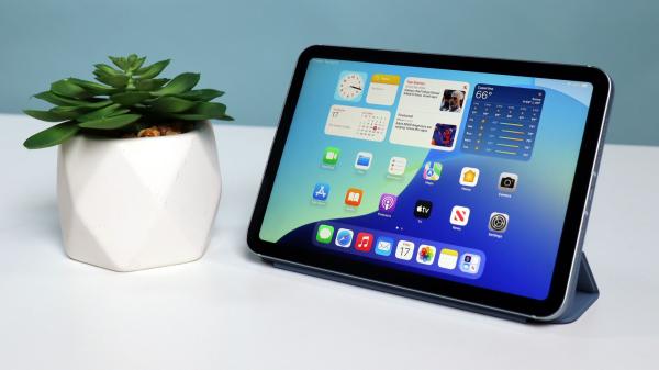 photo of Buying your dad a tech gift or gadget for Father's Day? You may want to wait until Prime Day, if possible image