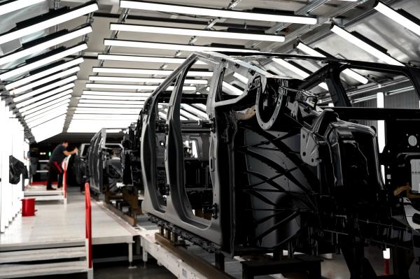 photo of Tesla is using vehicle microphones to improve build quality: here’s how image