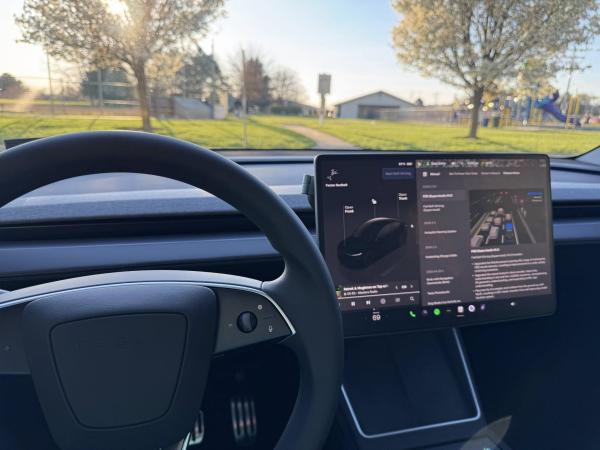 photo of Tesla Full Self-Driving v14.3: First Impressions image