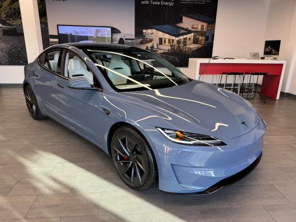 Tesla expands its mass-market color&hellip;