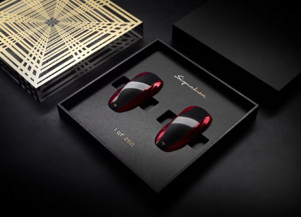 Tesla launches 200mph Model S “Gold”…