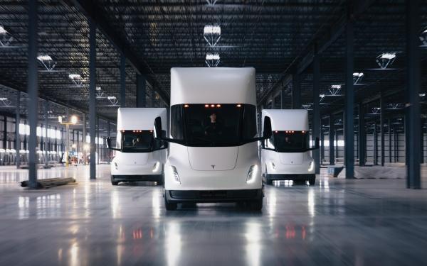 Tesla Semi lands the biggest electric…