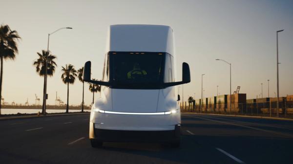 Tesla Semi finally enters volume…