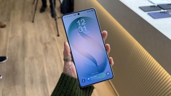 The Samsung Galaxy S26 Ultra is 'the…
