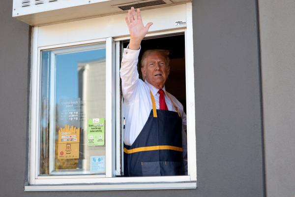 photo of MAGA Faithful Say McDonald’s E. Coli Outbreak Is a Conspiracy to Hurt Trump image