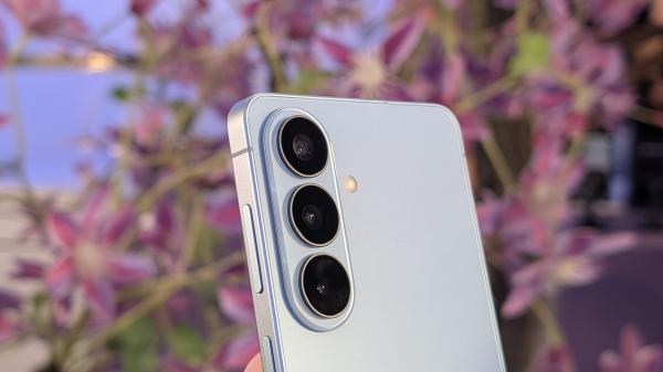 Mint Mobile's new Samsung Galaxy S26…