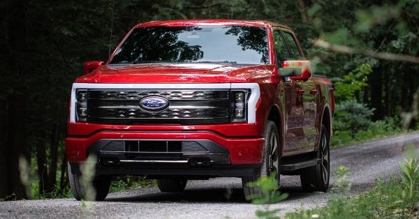 photo of Ford stops shipping 2024 F-150 Lightnings for ‘quality checks’ image