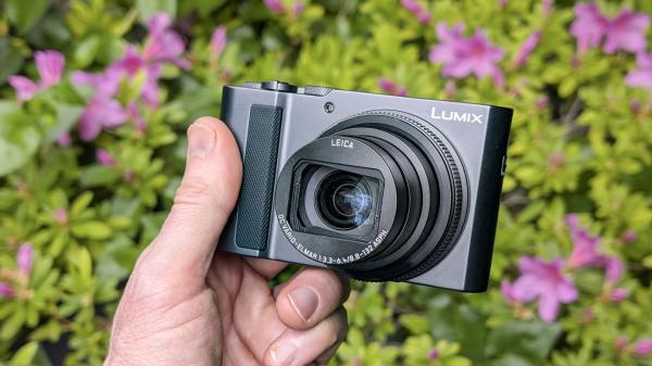 I took Panasonic’s new 15x zoom travel&hellip;